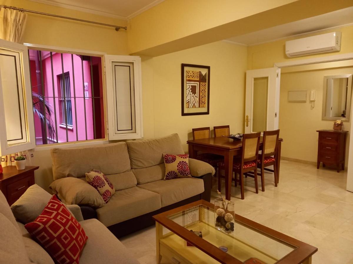 סביליה Apartamento Sauceda 7 מראה חיצוני תמונה
